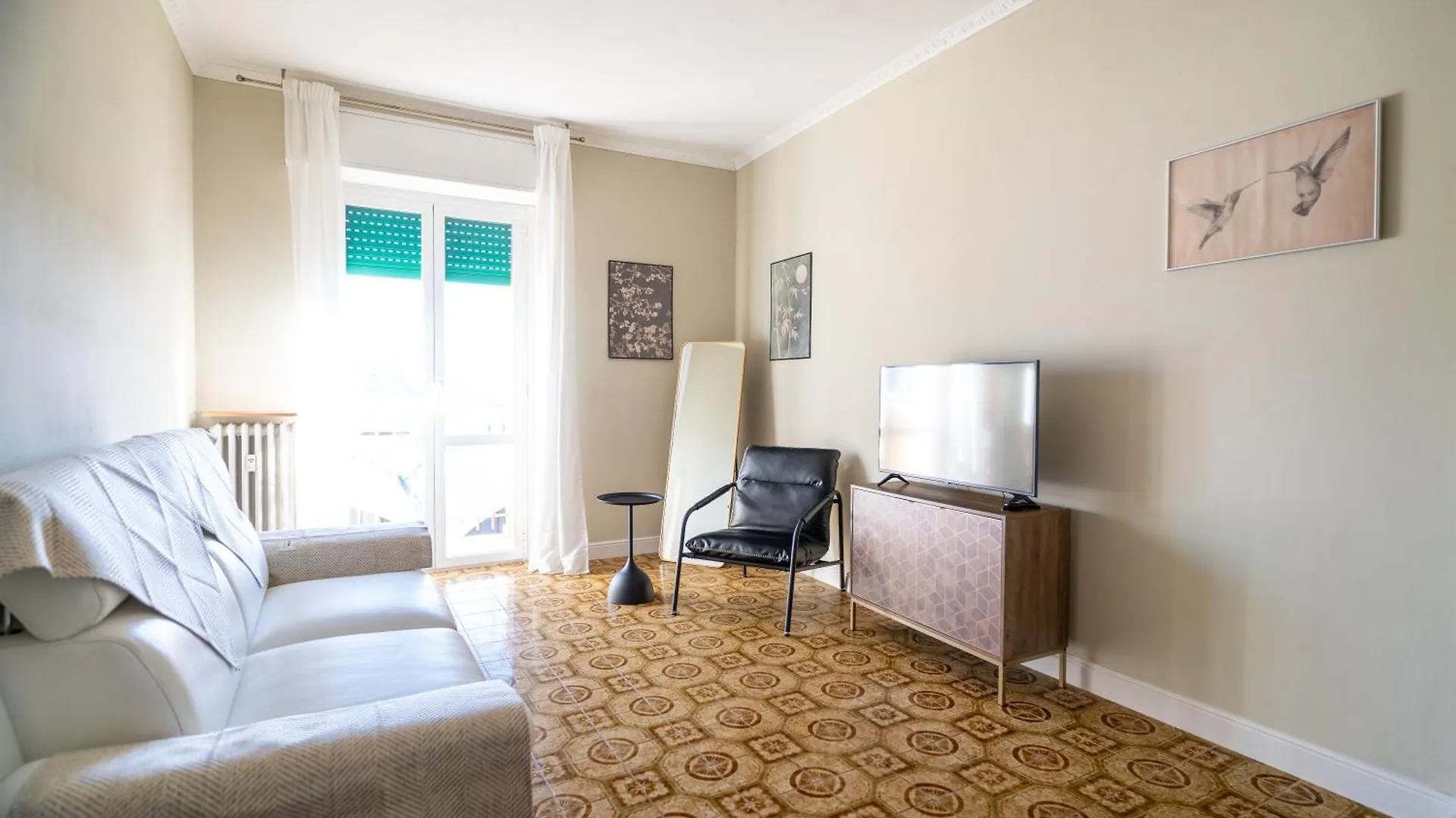 Apartment The English Flat - Rozzano, Milano Italy