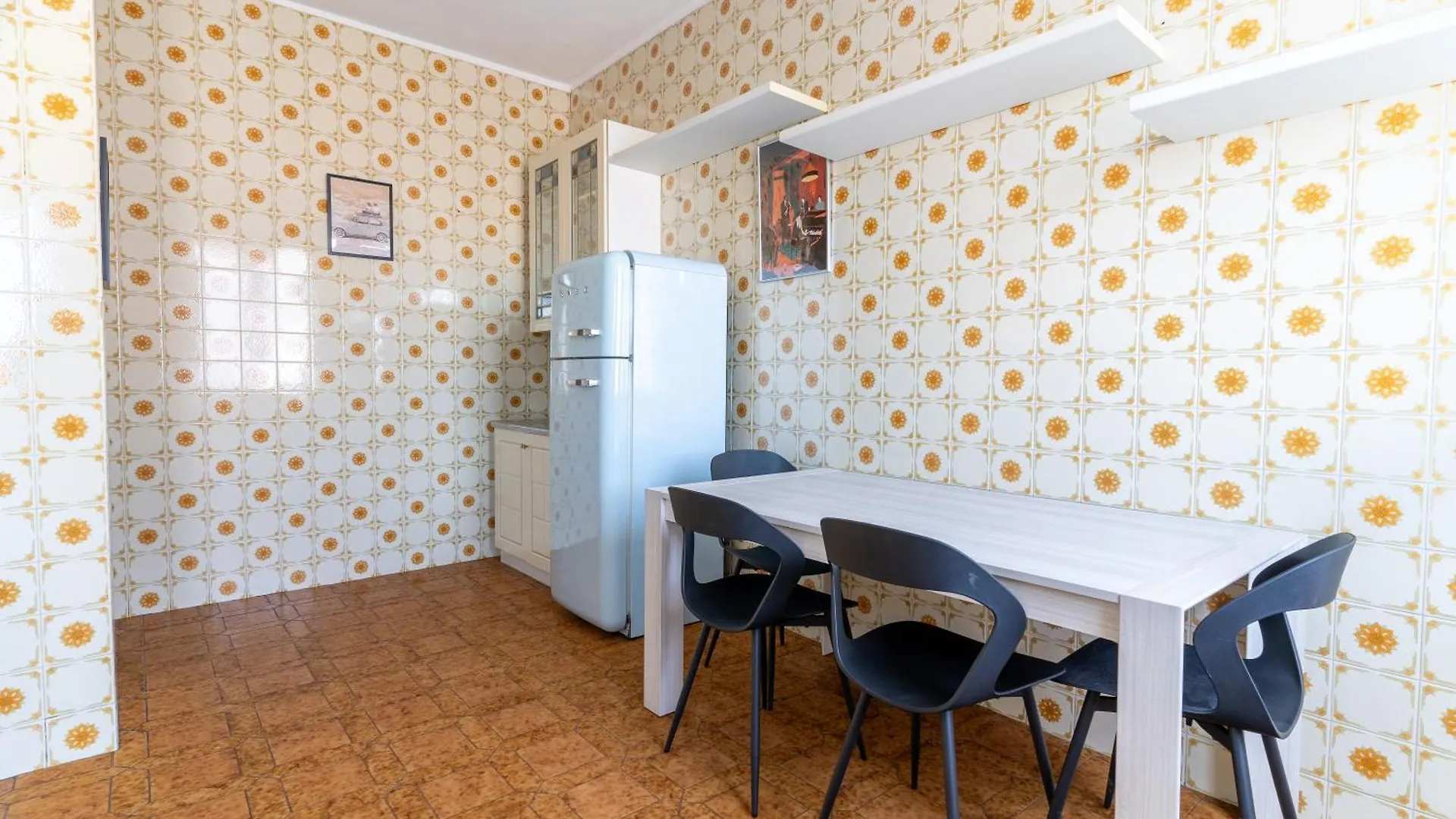Apartment The English Flat - Rozzano, Milano
